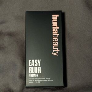 HUDA beauty easy blur primer